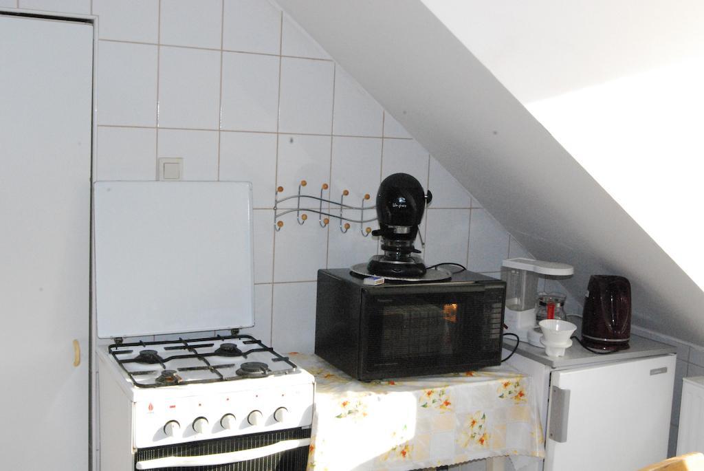 Karavan Panzio Hotel Kecskemét Exterior foto